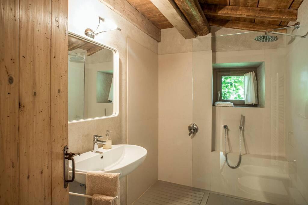 טוסקולנו מדרנו Betta - Newly Renovated Lake-View Terrace Apartment, Peaceful And Silent Surroundings מראה חיצוני תמונה